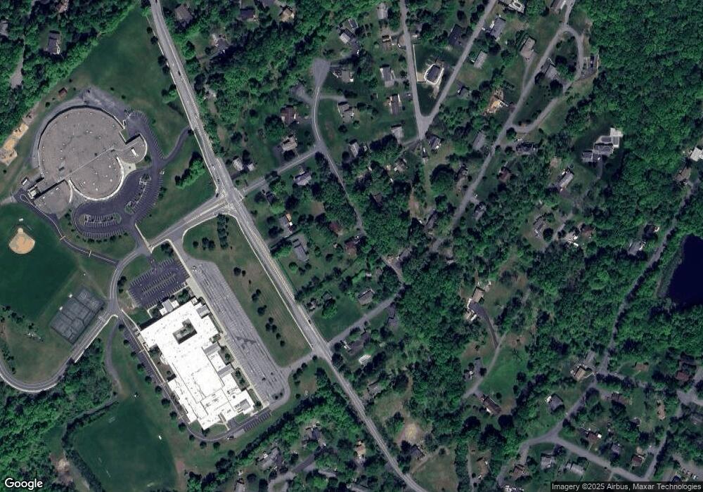 2001 Linwood Dr, Stroudsburg, PA 18360 - photo 1