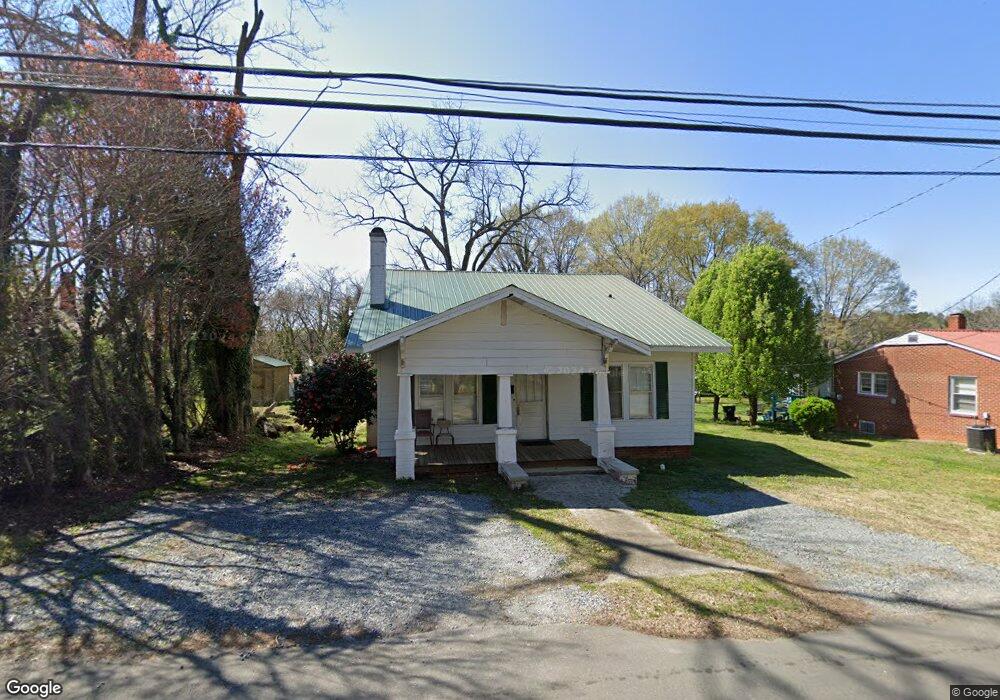 717 N 3rd Ave, Siler City, NC 27344 - photo 1