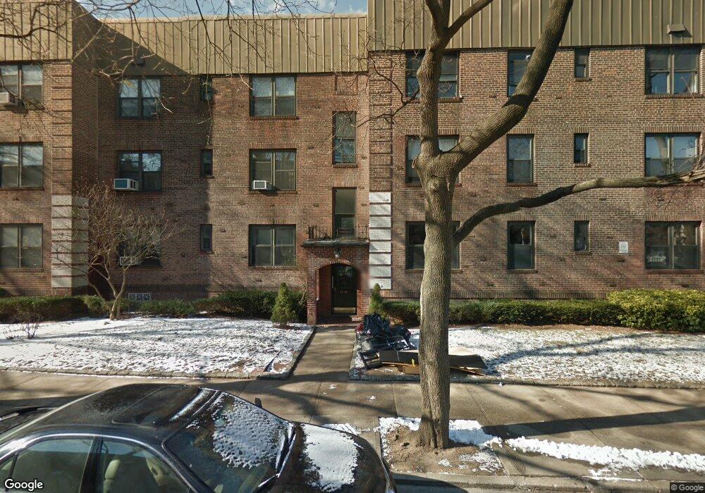 Garden Bay Manor unit D1, East Elmhurst, NY 11370 - photo 1