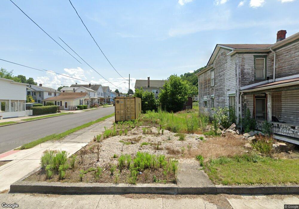 489 W Piedmont St, Keyser, WV 26726 - photo 1