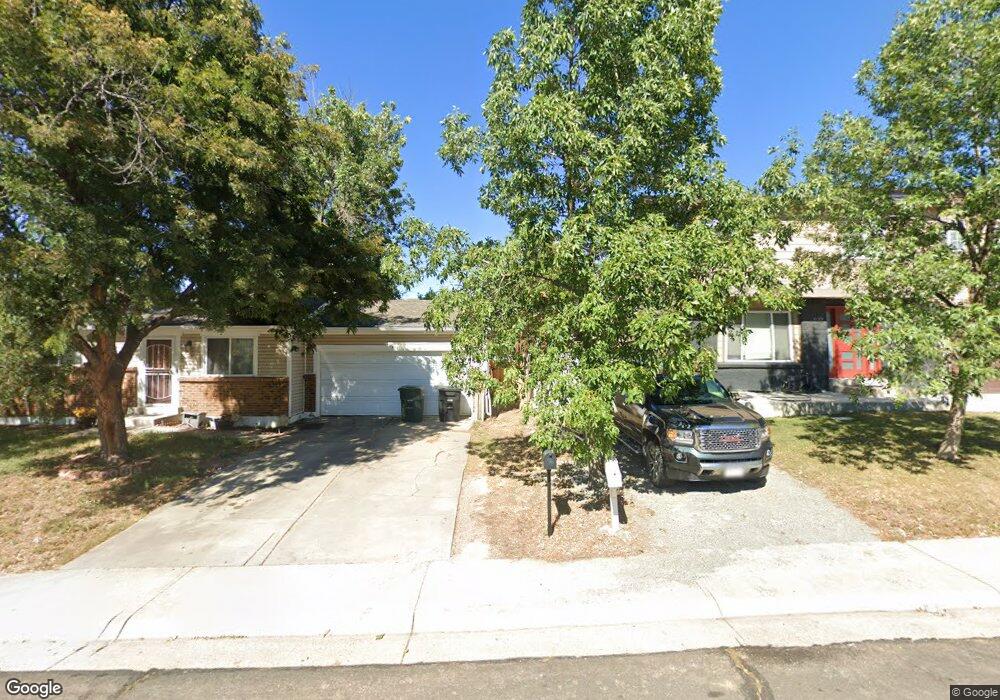 4220 E 119th Place unit B, Thornton, CO 80233 - photo 1