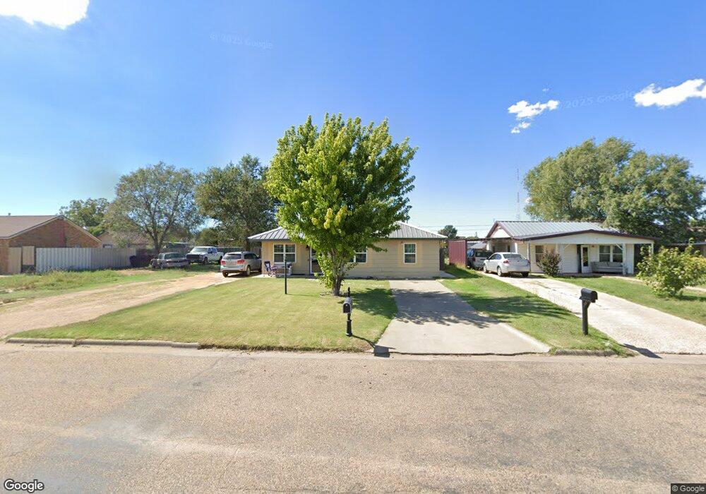 810 Zauk Ave, Dumas, TX 79029 - photo 1