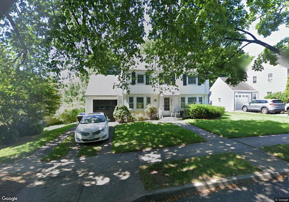 120 Hemlock Rd, New Haven, CT 06515 - photo 1