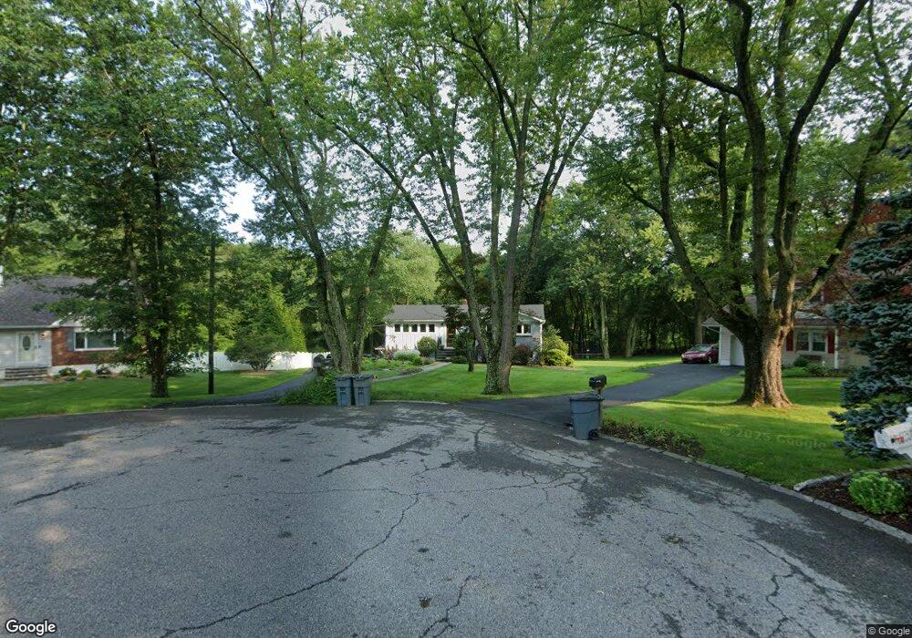 3278 Linda Ct, Yorktown Heights, NY 10598 - photo 1