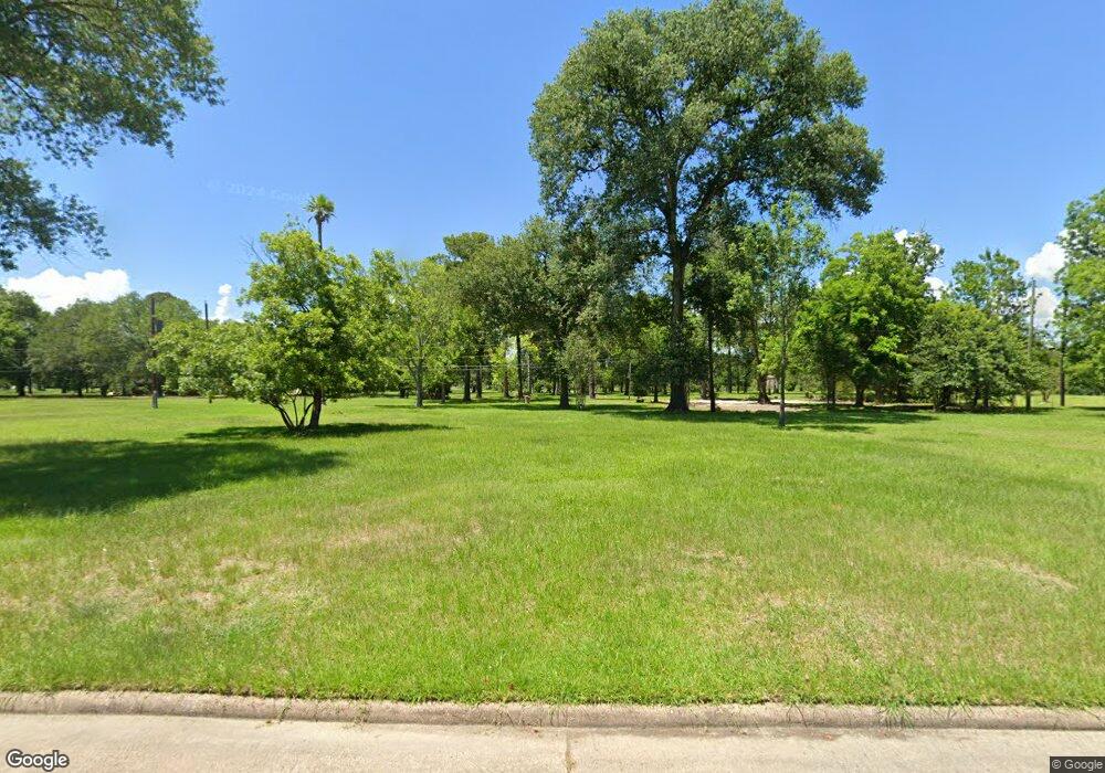 4310 Gum Grove Ln, Houston, TX 77088 - photo 1