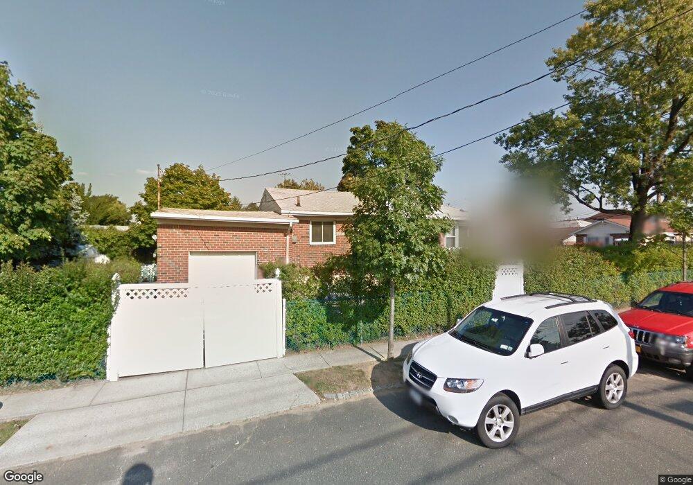 243 Mallory Ave, Staten Island, NY 10305 - photo 1