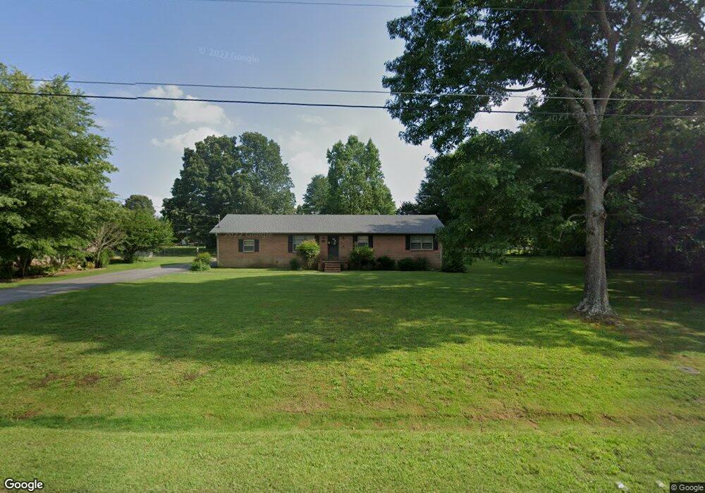 1302 Mcmahan St, Manchester, TN 37355 - photo 1