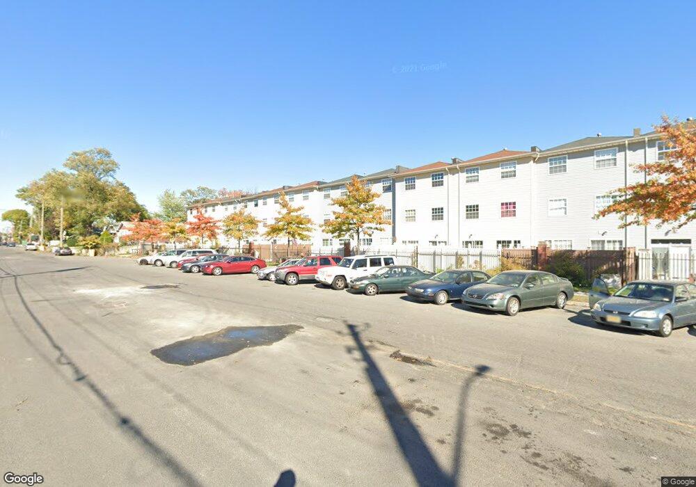 153-174 Mermaid Ln unit 257, Bronx, NY 10473 - photo 1