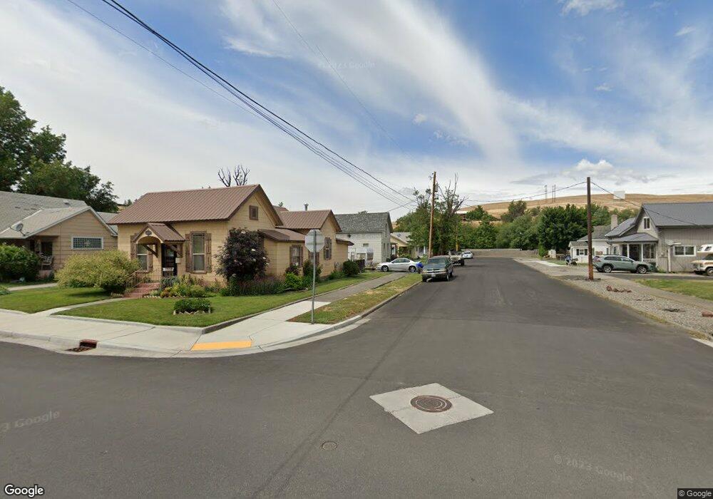 15 SE 9th St, Pendleton, OR 97801 - photo 1