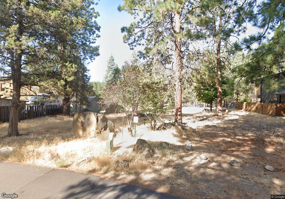 61641 Cedarwood Rd, Bend, OR 97702 - photo 1