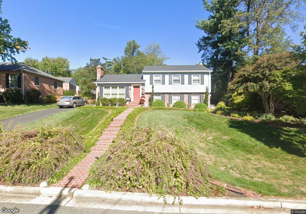 7412 Venice St, Falls Church, VA 22043 - photo 1