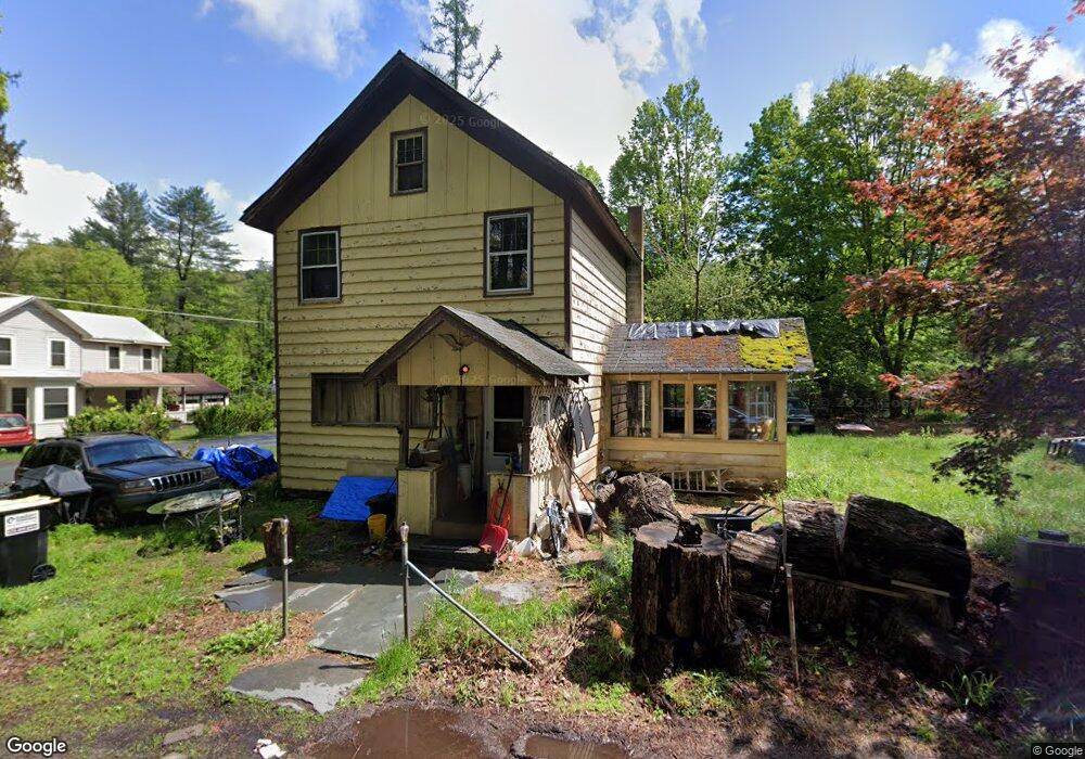 334 Cromwell St, Hawley, PA 18428 - photo 1