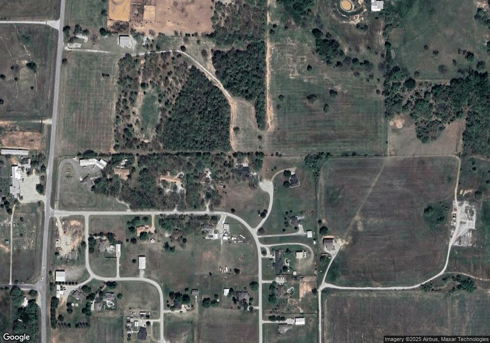 129 Timber Ridge Cir, Decatur, TX 76234 - photo 1