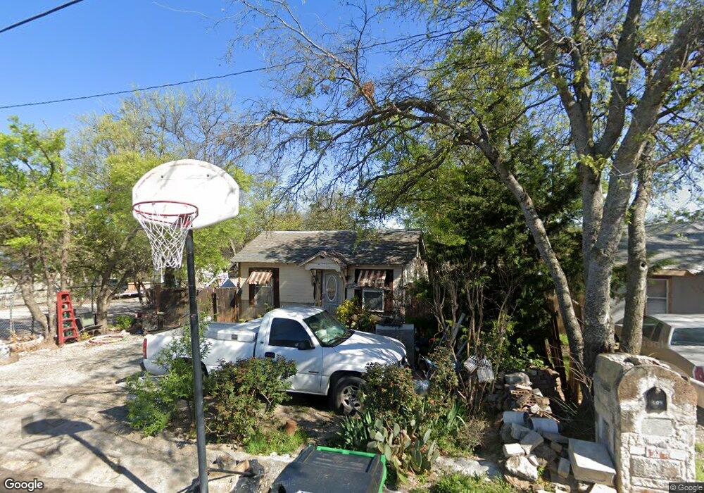 204 W Mill St, Decatur, TX 76234 - photo 1