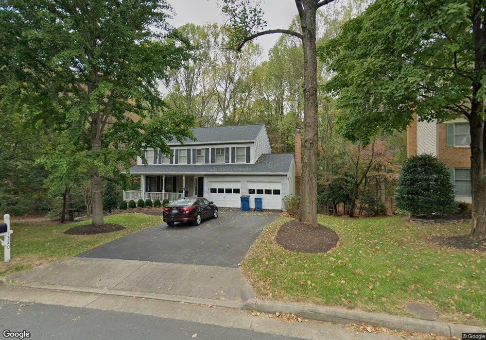 1320 Quail Ridge Dr, Reston, VA 20194 - photo 1