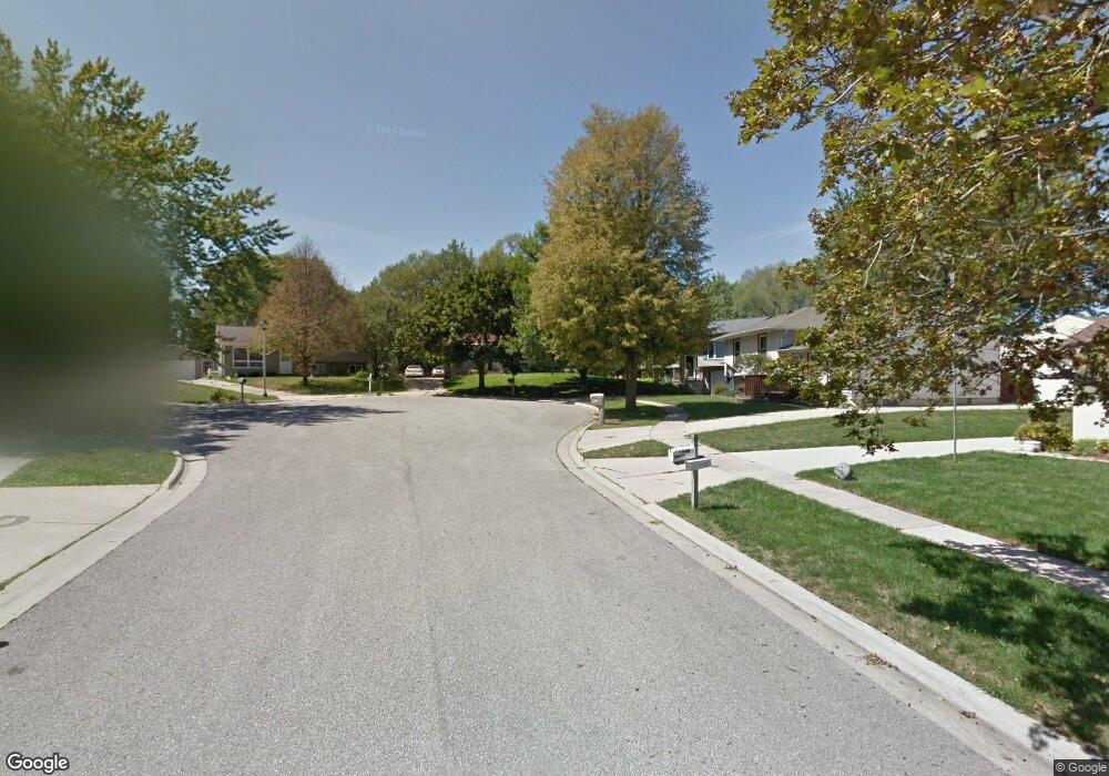 3960 Valdez Dr, Waterloo, IA 50701 - photo 1