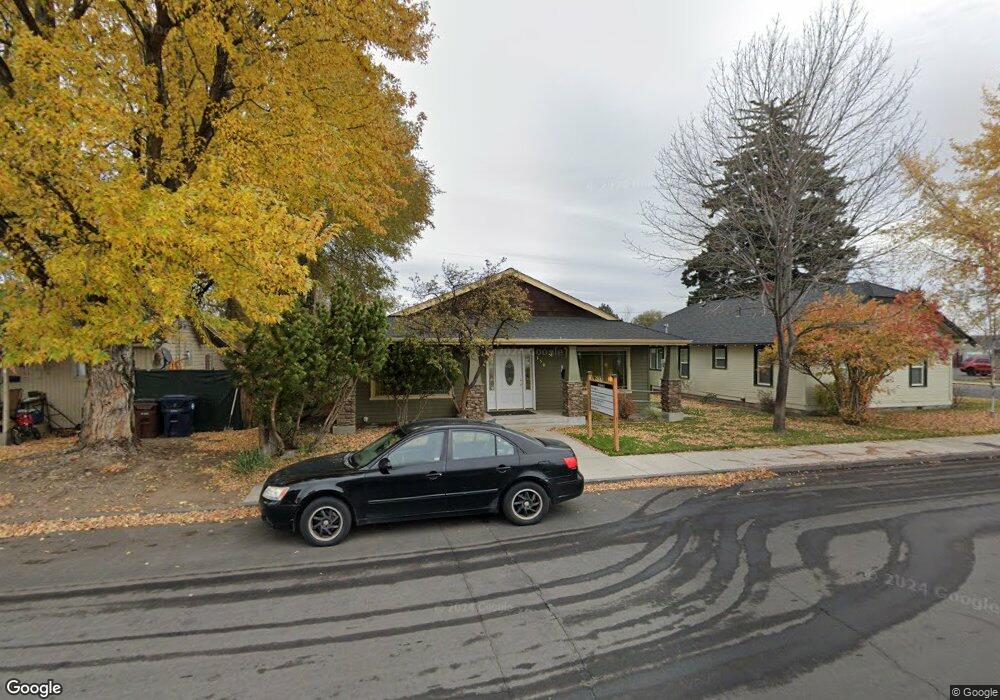 150 SW 4th St, Redmond, OR 97756 - photo 1