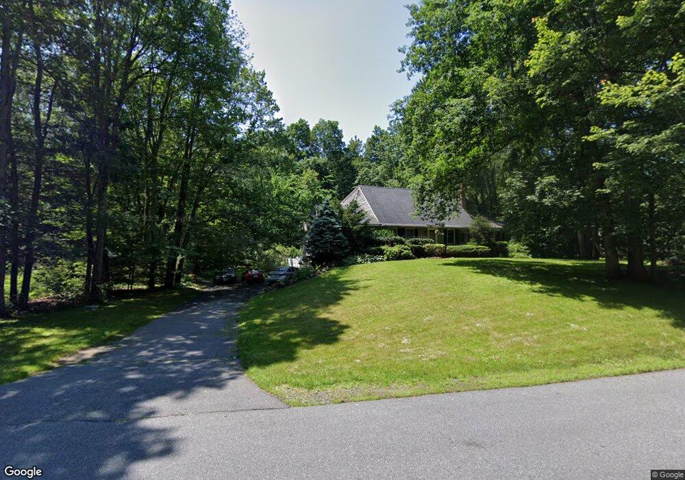 17 Hovey Meadow Rd, Atkinson, NH 03811 - photo 1