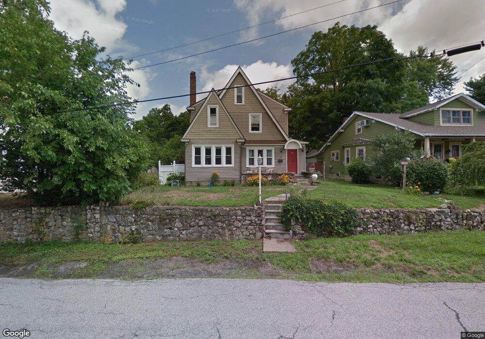 27 Lindbergh Place, Poughkeepsie, NY 12603 - photo 1