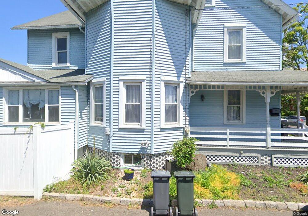 28 S 10th St, Quakertown, PA 18951 - photo 1