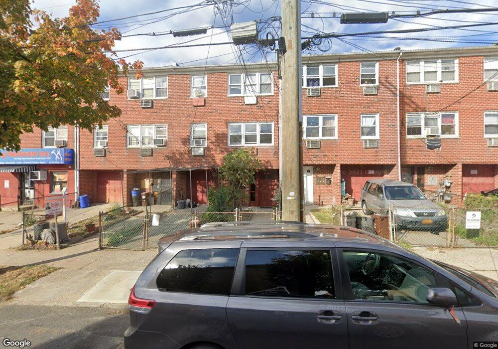 45-86 161 St unit 3, Flushing, NY 11358 - photo 1