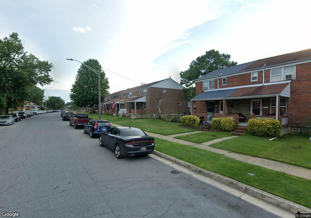 1020 Foxcroft Ln, Essex, MD 21221 - photo 1