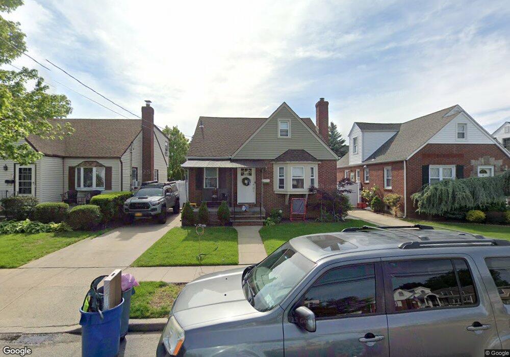 19 Euston Rd S, West Hempstead, NY 11552 - photo 1