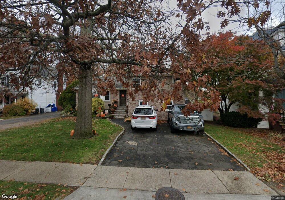 617 Waukena Ave, Oceanside, NY 11572 - photo 1