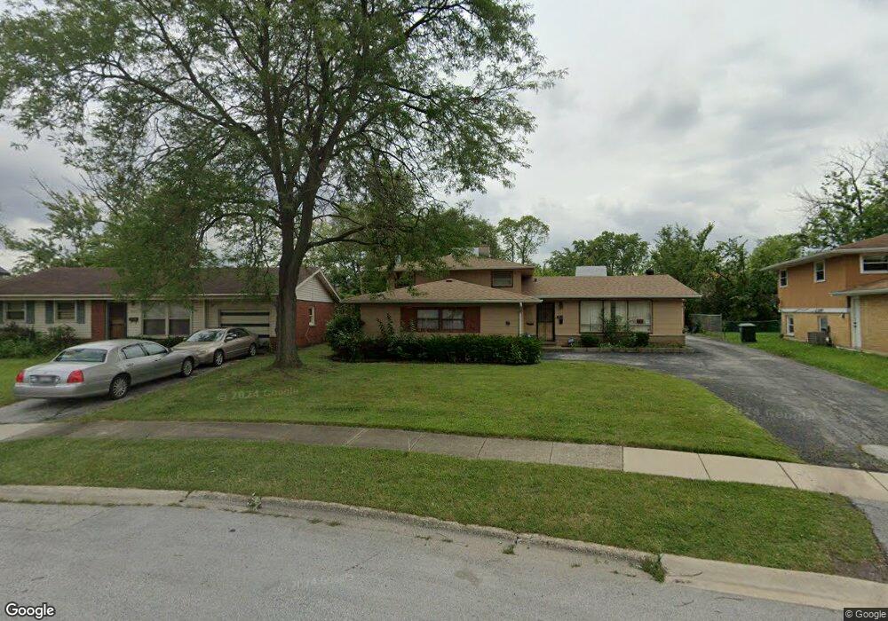 3205 Maple Ln, Hazel Crest, IL 60429 - photo 1