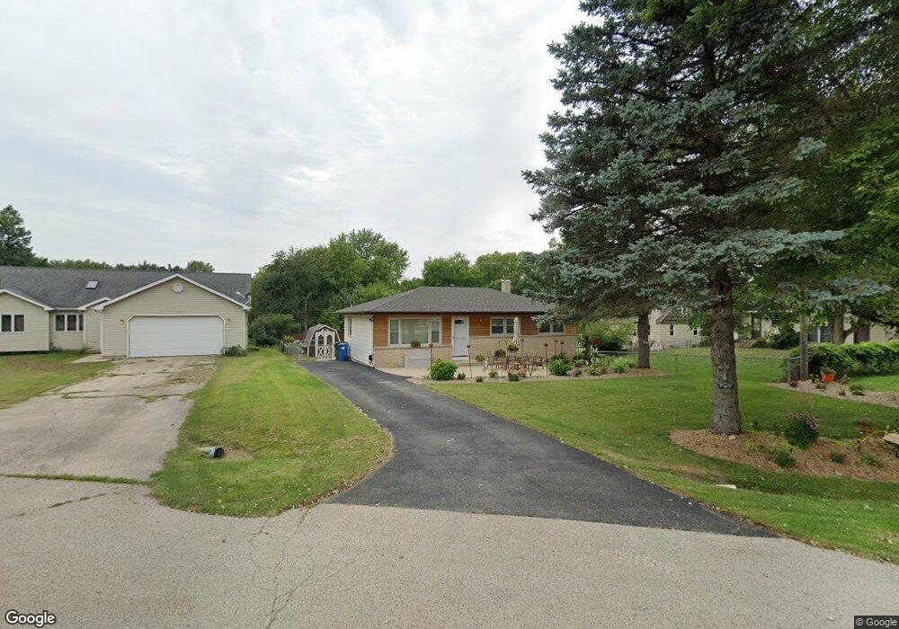 96 Castlewood Dr, Carpentersville, IL 60110 - photo 1