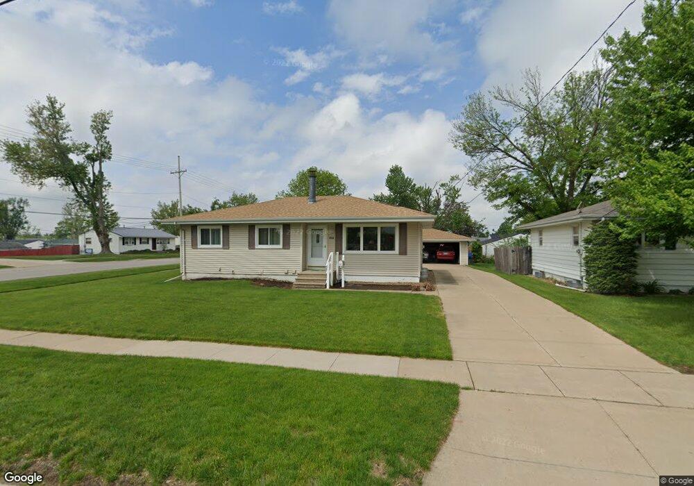 2230 Deborah Dr SW, Cedar Rapids, IA 52404 - photo 1