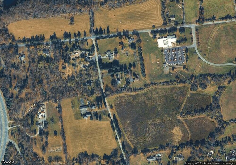 6 Deerpath Rd, Flemington, NJ 08822 - photo 1