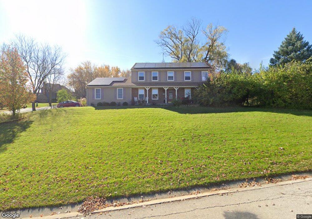 1205 Brandywine Cir, Algonquin, IL 60102 - photo 1