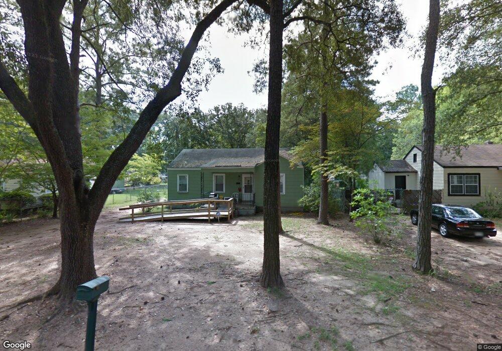 1406 Edgerly Ave, Albany, GA 31707 - photo 1