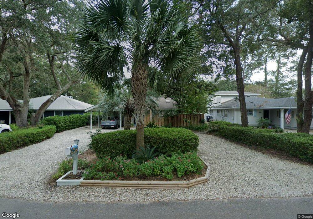230 Alabama St, Saint Simons Island, GA 31522 - photo 1