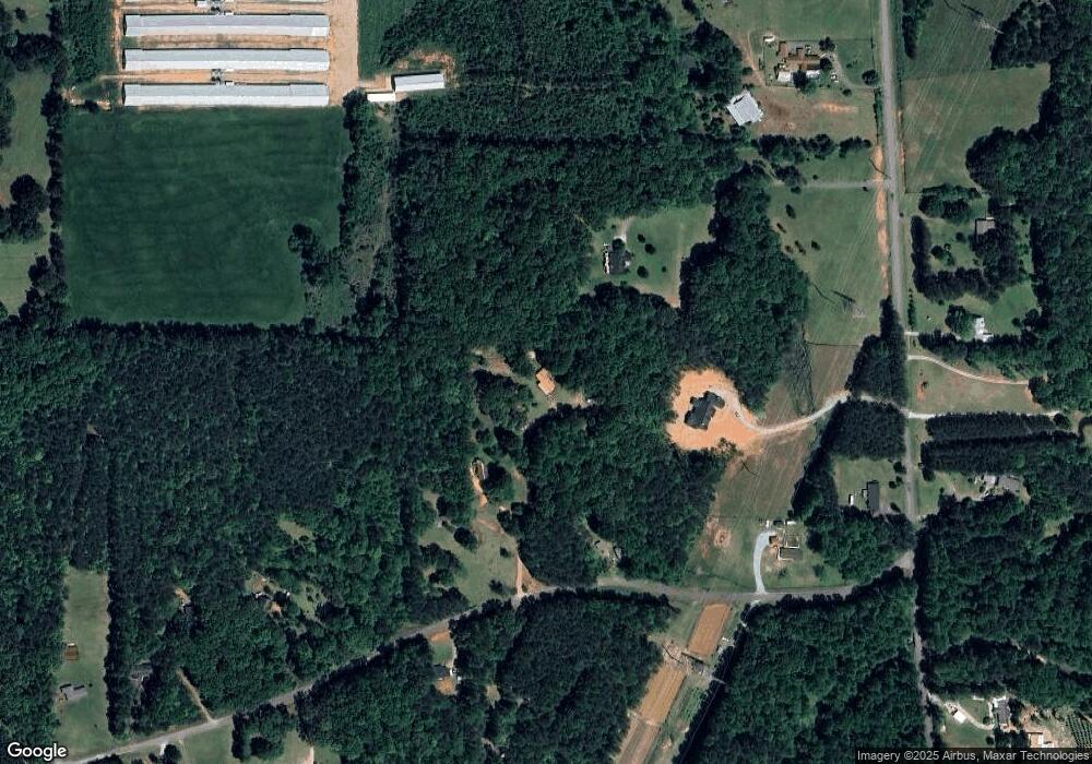 135 Water Spaniel Ln, Carrollton, GA 30116 - photo 1