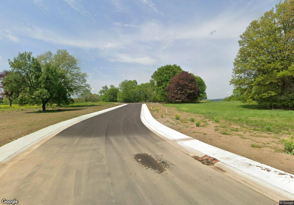 925 Cambridge Rd, Coshocton, OH 43812 - photo 1