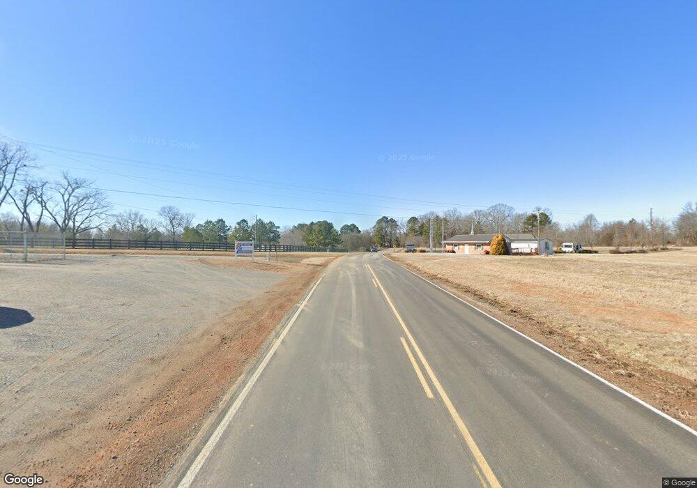 872 W Old Limestone Rd, Clover, SC 29710 - photo 1