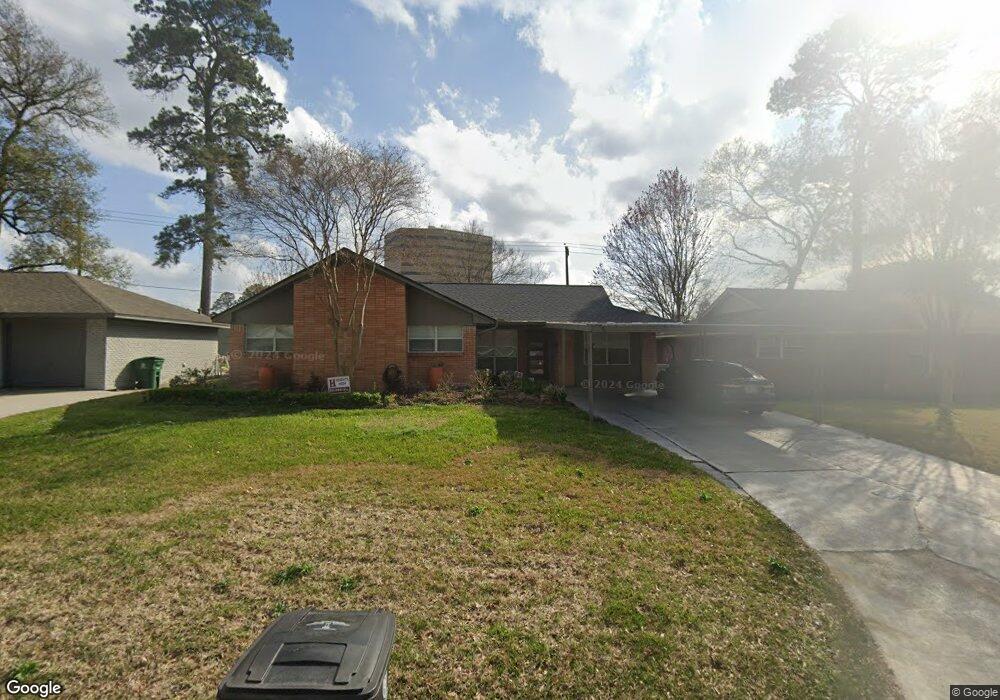 1231 W 30th St, Houston, TX 77018 - photo 1