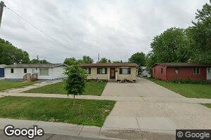 901 32nd St N, Fargo, ND 58102