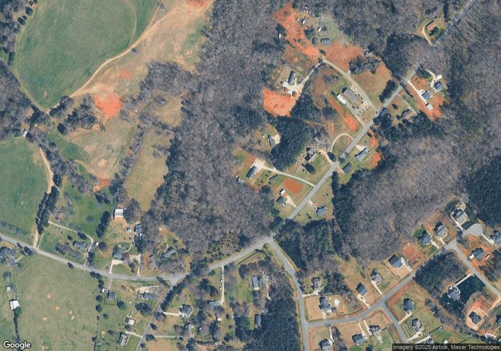 1568 Lawrence Rd, Clover, SC 29710 - photo 1