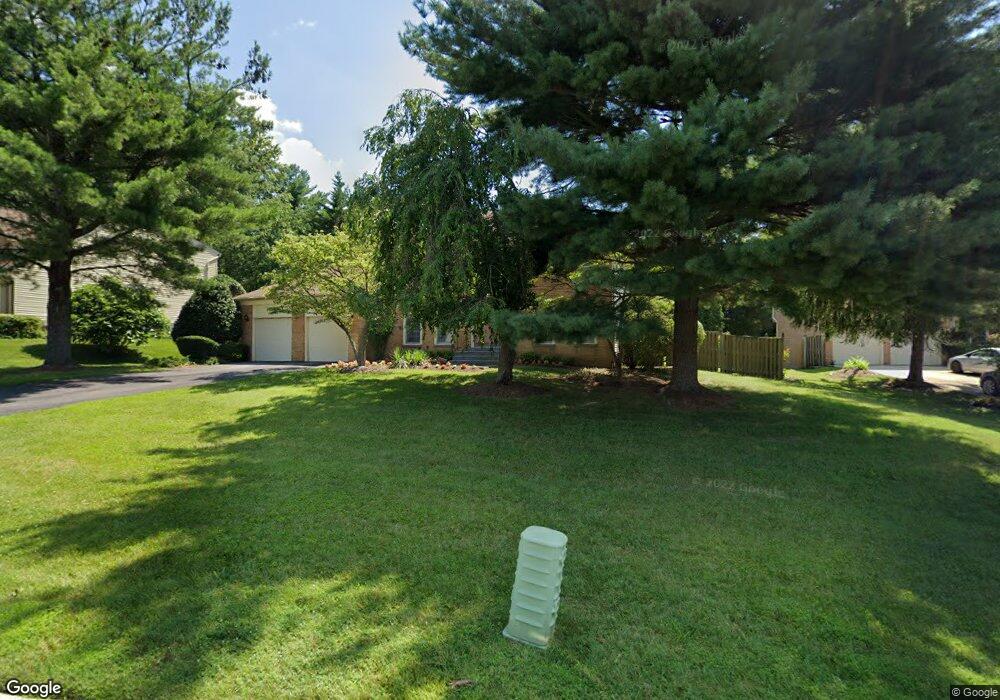 11101 Snowshoe Ln, Rockville, MD 20852 - photo 1