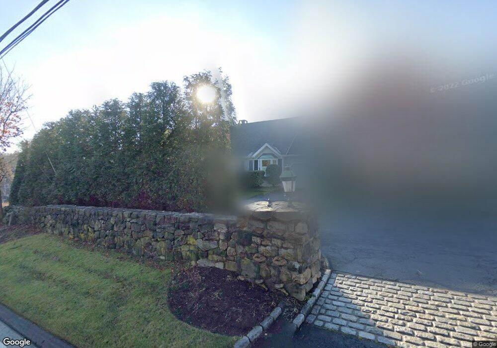 161 East Ave, New Canaan, CT 06840 - photo 1