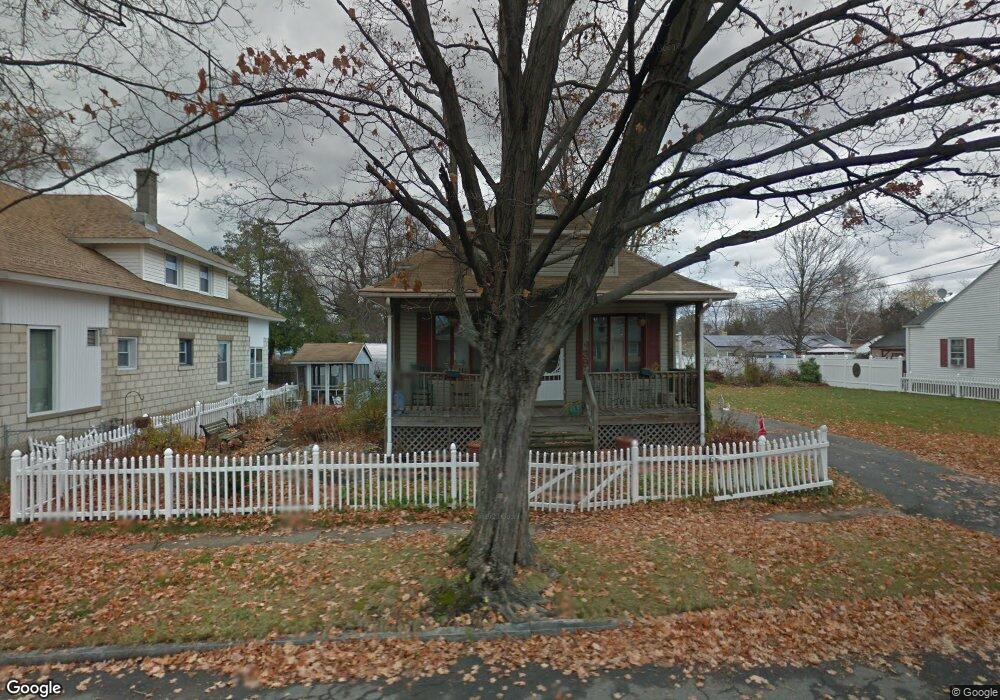 39 Lorimer St, Indian Orchard, MA 01151 - photo 1