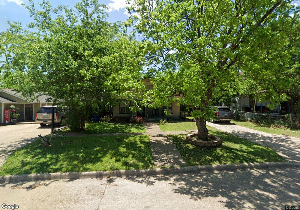 807 S Dallas St, Ennis, TX 75119 - photo 1