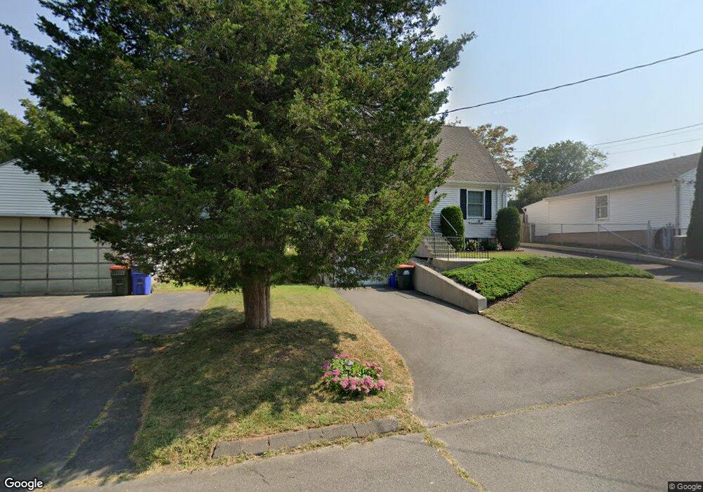 2 Warner Ave, Middletown, CT 06457 - photo 1