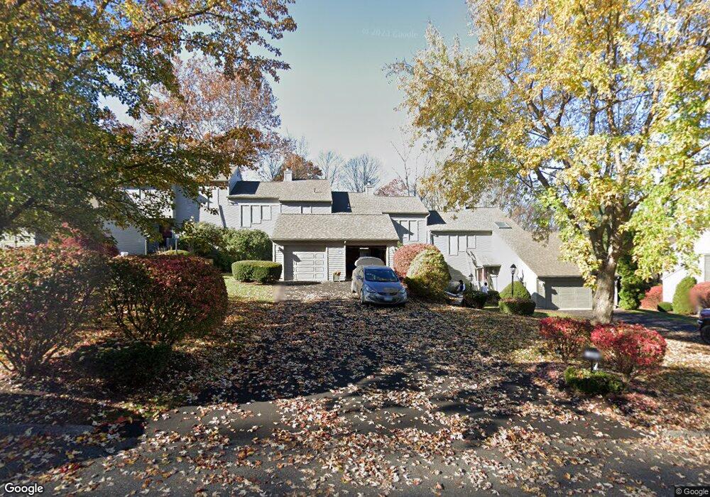 34 Ledgewood Dr, Brookfield, CT 06804 - photo 1