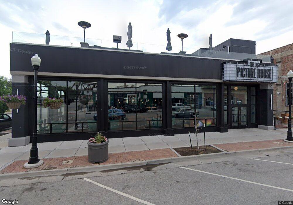 321 E 2nd St unit 3, Davenport, IA 52801 - photo 1