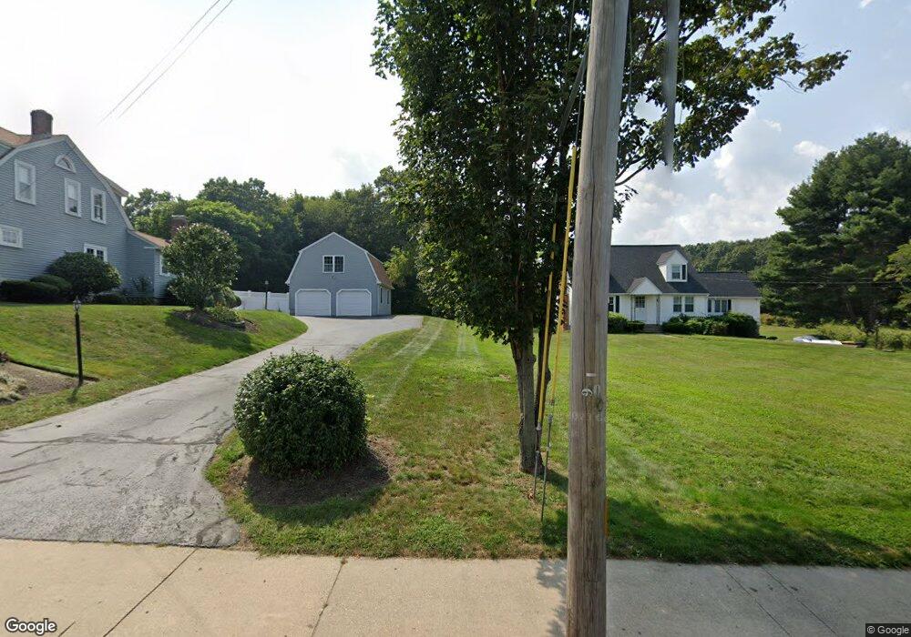 557 Union St, Franklin, MA 02038 - photo 1