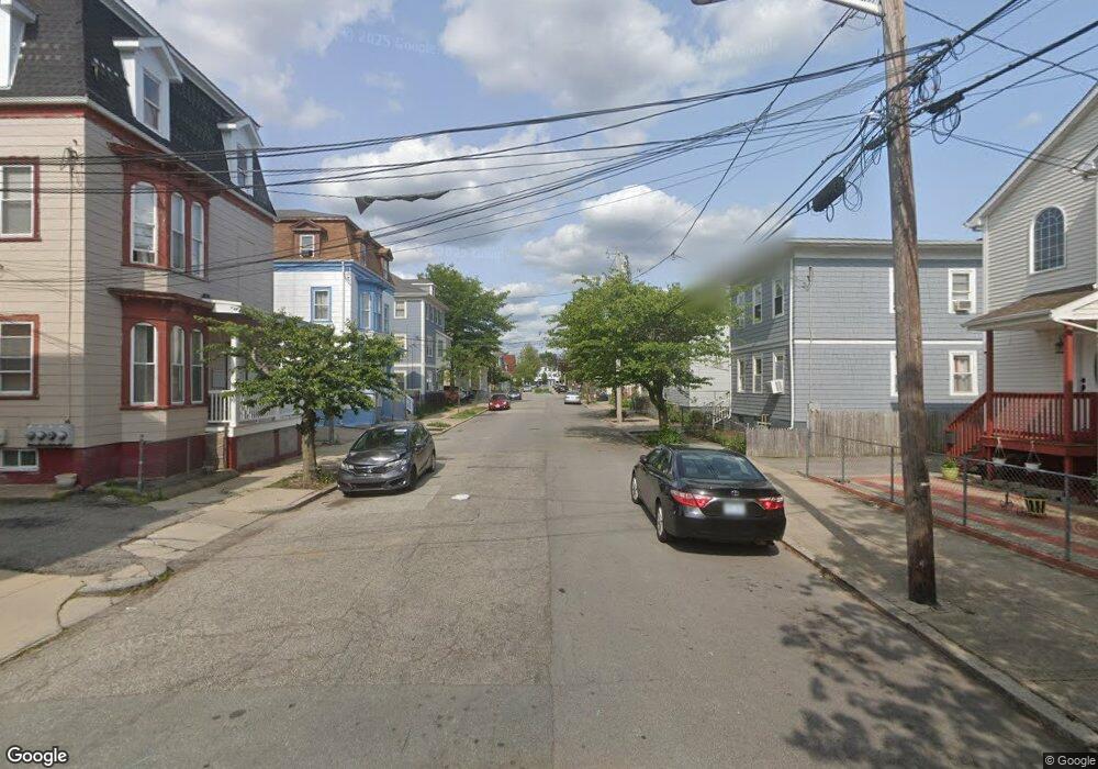 663 Laura St, Providence, RI 02907 - photo 1